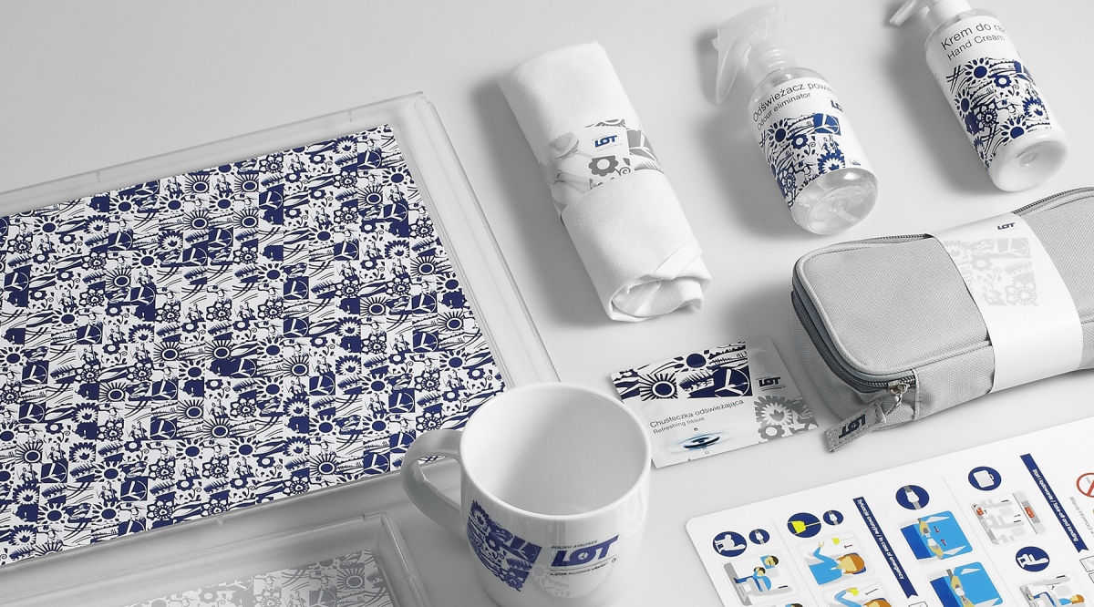 LOT Polish Airlines Boarding Materials |